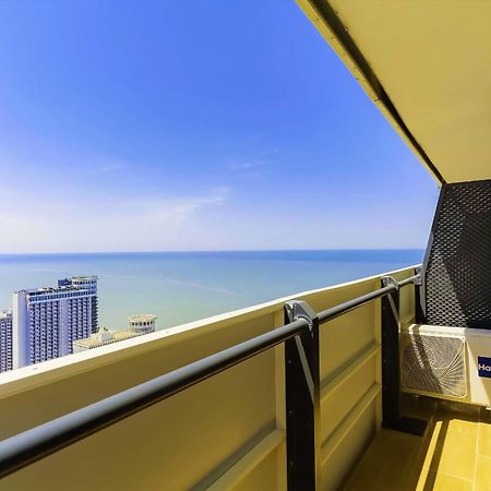Luxury Beach Front Hotel Батуми Екстериор снимка