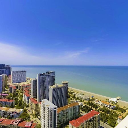 Luxury Beach Front Hotel Батуми Екстериор снимка