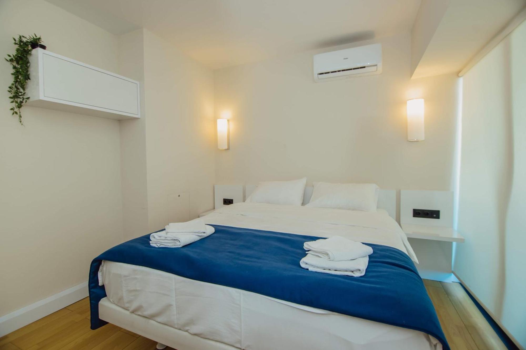 Luxury Beach Front Hotel Батуми Екстериор снимка